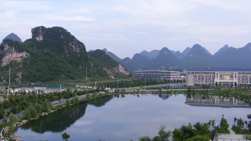 深圳三极管样品批发：揭秘三极管选型与采购要点